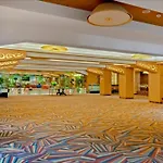 Central Chic Apartament With Spa And Gym