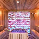 Central Chic Apartament With Spa And Gym
