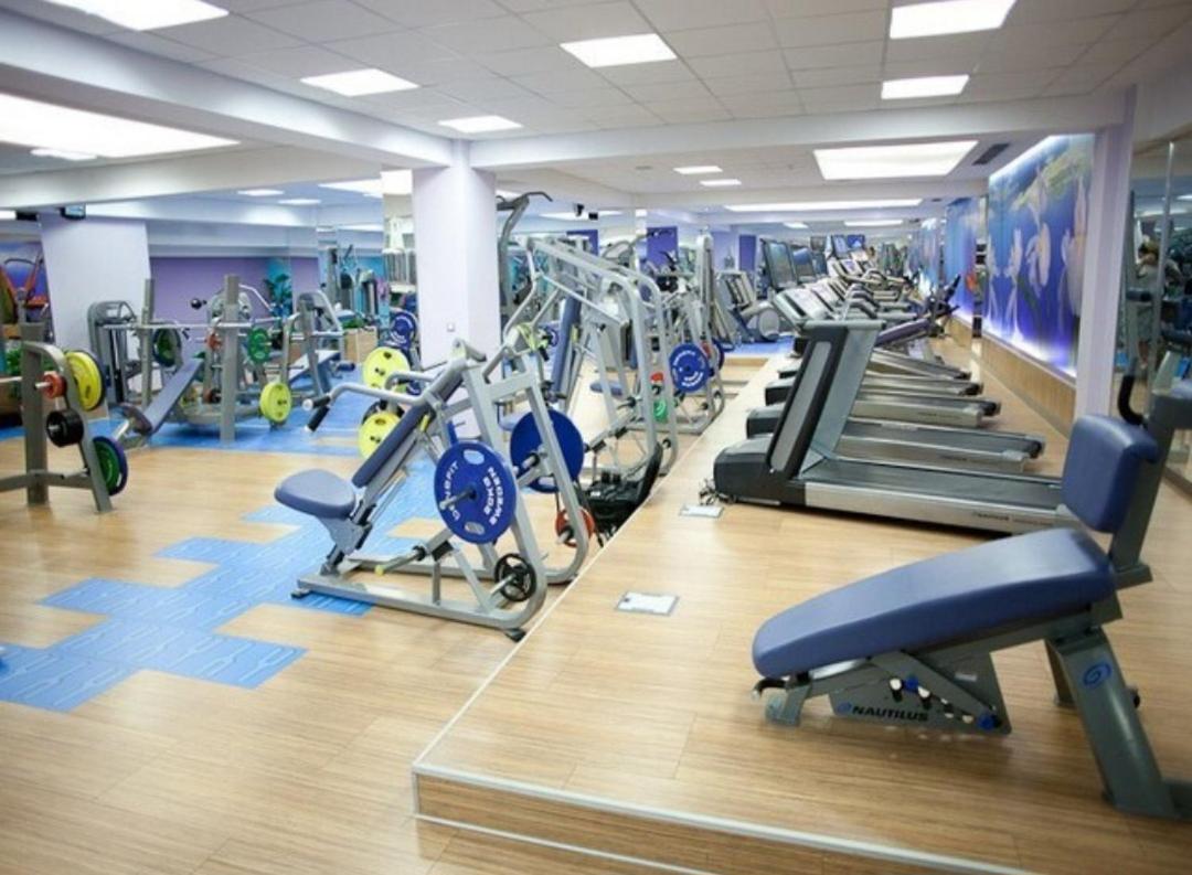 Chic With And Gym